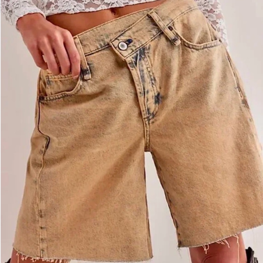 Free People We The Free Boomerang Long Shorts in Cowboy